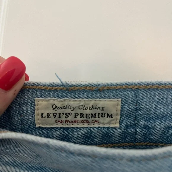 Levi’s 501 Distressed Light Blue Denim Shorts - Picture 3 of 5